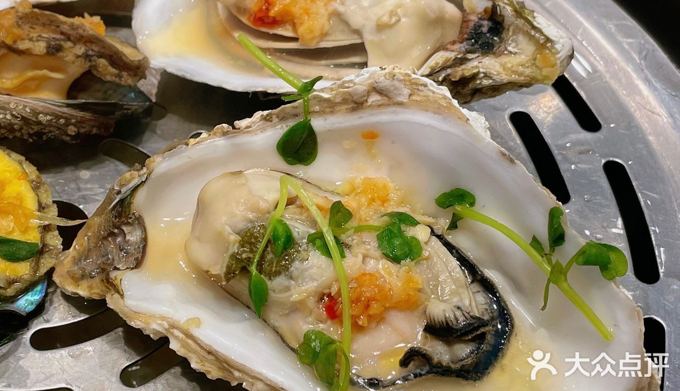 自带剥虾服务的海鲜店，爱了爱了！