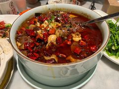 -渝信川菜 · 川味家常菜(财富购物中心店)