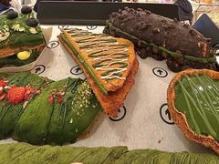 -HOT CRUSH趁热集合·现烤面包(上海环球港店)