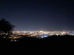 -鬼笑石后山停车场
