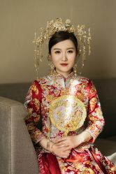 点击看大图 -伯瓷皇后婚纱艺术空间