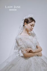 -Lady  Jane高端婚纱礼服馆