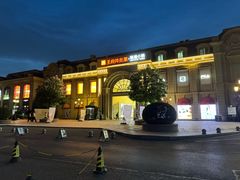 -王府井奥莱临潼小镇(临潼店)