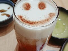 玫瑰花茶奶盖-塔哈尔·新疆盛宴(城西银泰店)