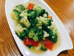 西兰花-怡妮新疆风味餐厅(东江湾路店)