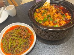 -万重锦·人文川菜馆(骡马市店)