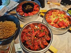 -巴厘龙虾·榜首油焖大虾(音乐学院·沿江酒馆店)