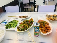 -覃记海鲜美食餐厅