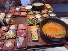 -银米·云南传统过桥米线(双廊黑金冠店)
