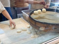 -李与白包子铺(桐梓林店)