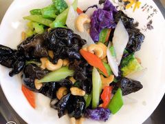 香芹木耳炒山药-津菜宋记老房子(鼓楼店)