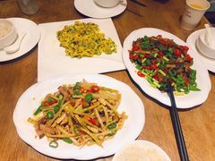 -三峡国际房车露营地(G348店)