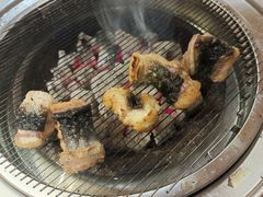 -围炉肉舍•炭烤活鳗•丹东海鲜烤肉(步行街店)