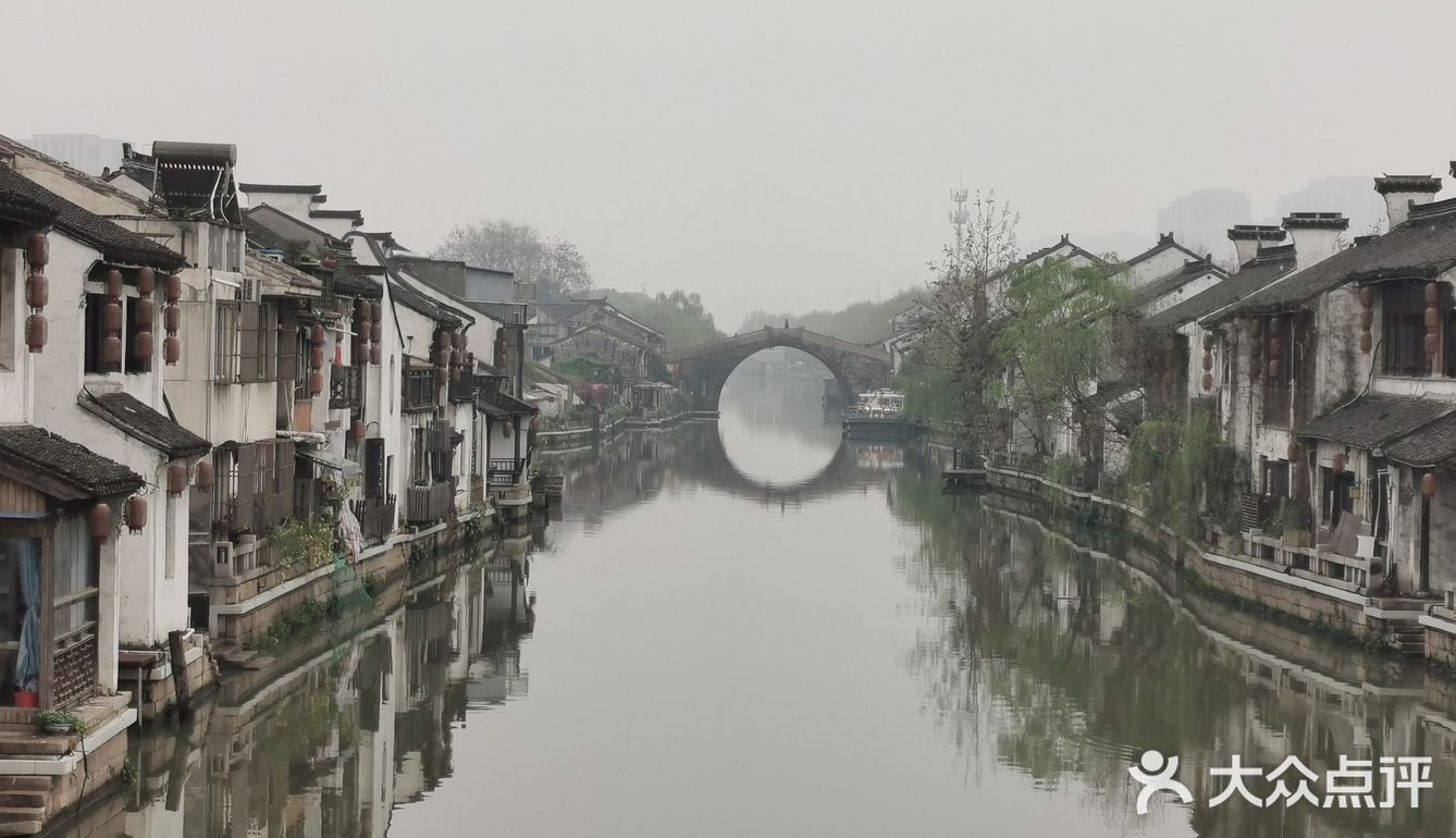 南长街是无锡市中心的一片老街其实在30多年以前