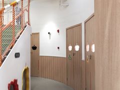 -小门牙好性格托育(北外滩中心)