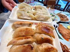 -小姜锅贴(凤凰街店)