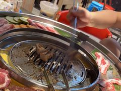 -哈哈碳都·牛肋条无限自助烤肉(台江万达店)