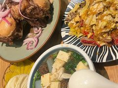 -金莹丸子汤清真(朝外SOHO店)