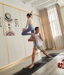 -亚太瑜伽普拉提学院