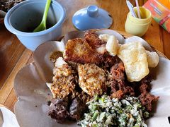 -Warung Babi Guling Ibu Oka 3