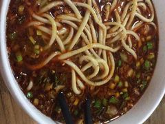-陇上全荟兰州传统牛肉面(延吉路店)
