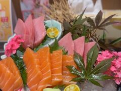-山川小町·极番烧肉(新地假日广场店)