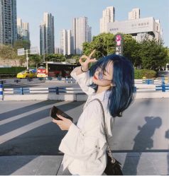 -Hello Lady发型设计