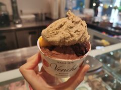 -VENCHI 闻绮(上海佛罗伦萨小镇店)
