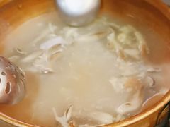 -阿山卓·野生菌火锅·纳西火塘烤肉