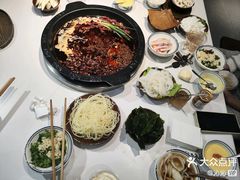 -卤校长老火锅(杨家坪直营店)