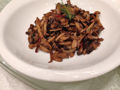 爆炒养生菌-亢龙太子酒轩(东湖店)