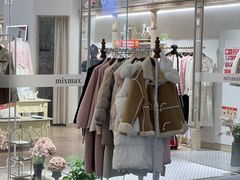 -王府井奥莱临潼小镇(临潼店)