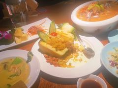 特色菠萝海鲜炒饭-明泰谷泰国餐厅(正大广场店)