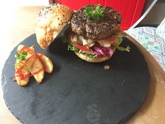 -HIGH FIVE哈福手工汉堡(桂林路店)