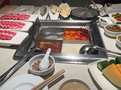 -海底捞火锅鲜切牛肉主题店(长寿路店)