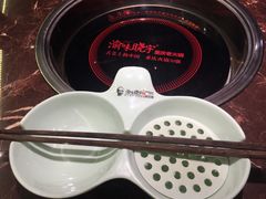 餐具摆设-晓宇重庆火锅(赛格国际购物中心店)