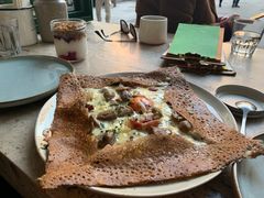 鸡蛋蘑菇熏肉荞麦可丽饼-RAC BAR(安福路店)