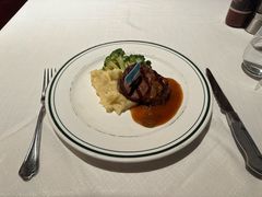 -Wolfgang’s Steakhouse 沃夫冈牛排馆(上海白玉兰广场店)