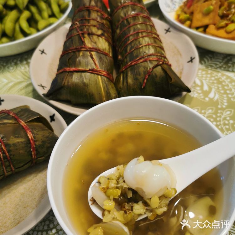 上海枫泾古镇有个民间超火的“巧珍”粽子