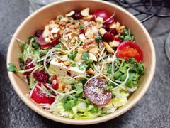 奶酪沙拉-机器人火炉披萨