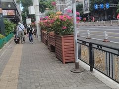-韦记螺蛳粉(NO2店)