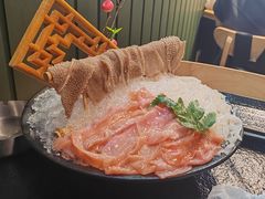 -鹿鸣山草本茶香火锅(园西路店)
