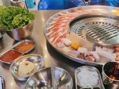 -哈哈碳都·牛肋条无限自助烤肉(台江万达店)