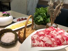 -海上明月海鲜火锅 鲜切牛肉