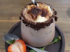 -FLOVIE FLORIST CAFE