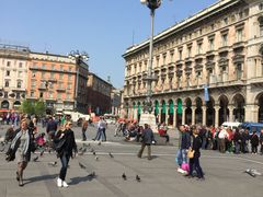 -文艺复兴百货(米兰大教堂广场店)