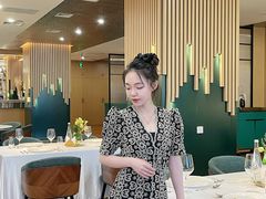 -华凌牛庄西餐厅(乌鲁木齐华凌美爵大饭店)