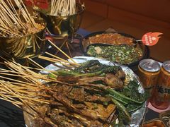 -何师烧烤·香辣蟹·川菜·30年老品牌(太古里旗舰店)