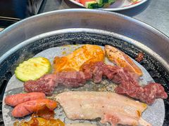 -哈哈碳都·牛肋条无限自助烤肉(台江万达店)