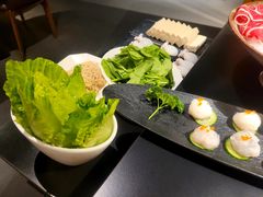 -鲜入唯煮·港式海鲜牛肉火锅(金宝街店)